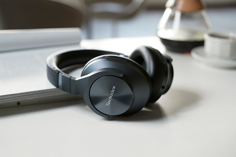 Technics hotsell EAH-A800-K Wireless Noise Cancelling Headphones